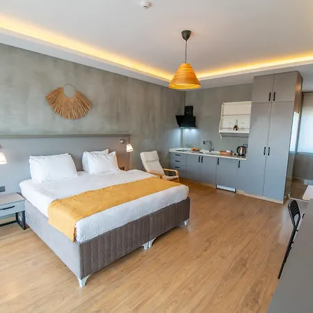 מלון Belci House 2*