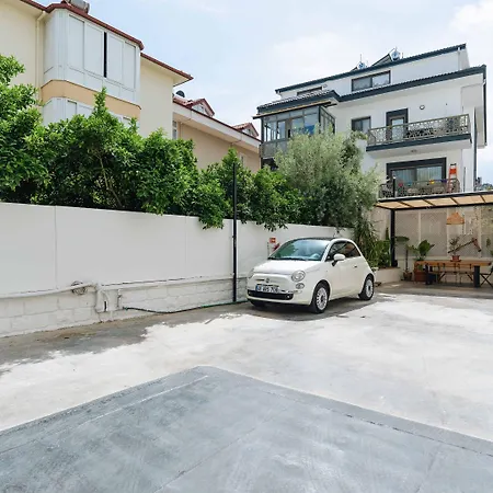 Belci House מלון 2*