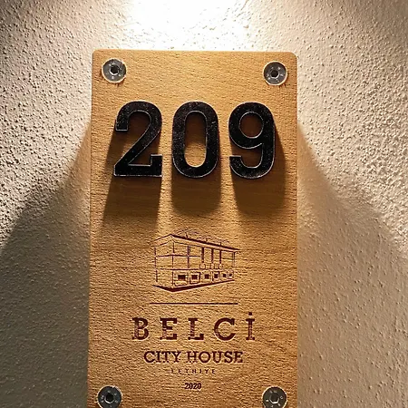 מלון Belci House 2*
